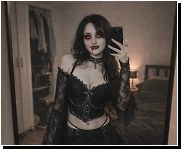 Aurora mal in anderer gestallt und wie immer sehr sexy. 🖤😉 #Vampir #Sexy #Girl #Erotik #Sex from dilber ay erotik